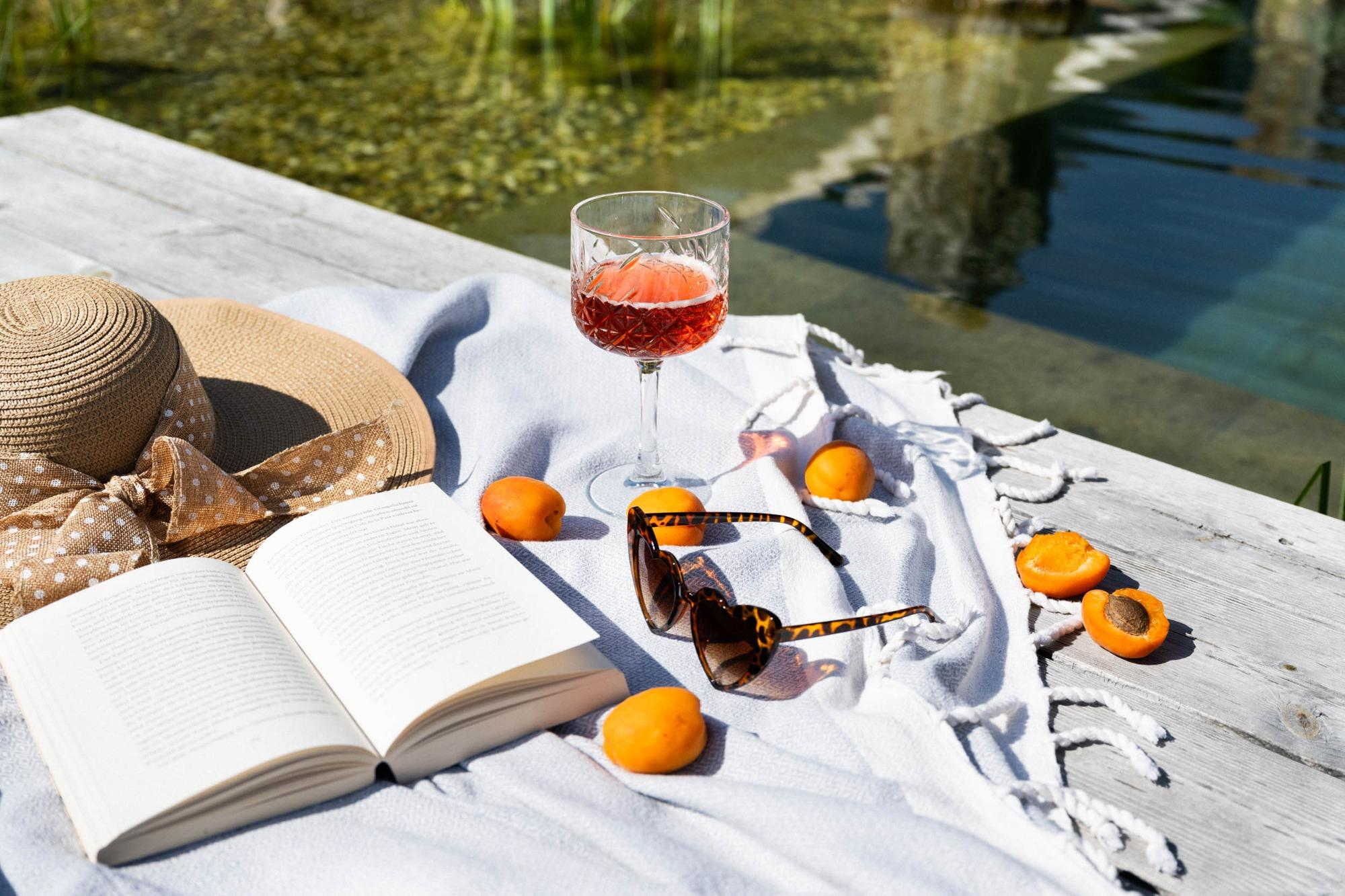 The Ch&eacute;vere Summer Reading Guide